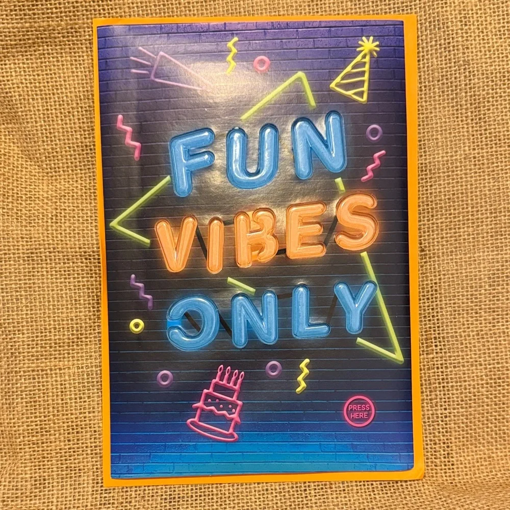 🌻 Hallmark Fun Vibes Only Singing Birthday Card